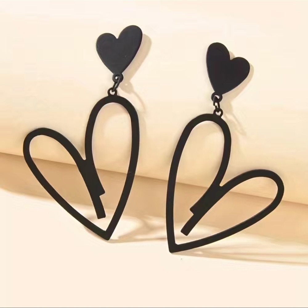 Black Matte Double Heart Drop Dangle Earrings Nwt - Picture 5 of 6